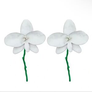 Zara Orchid White Flower Earrings
